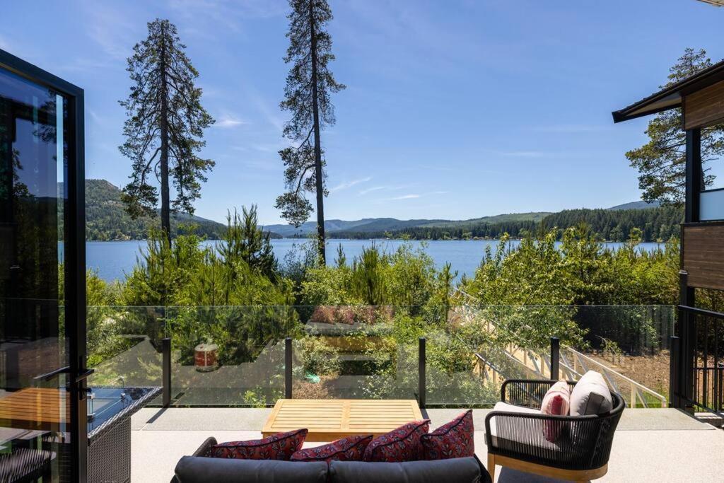 Kelly'S Sunset Lake Retreat Shawnigan Lake 外观 照片