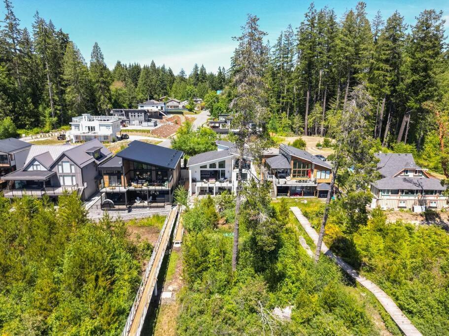 Kelly'S Sunset Lake Retreat Shawnigan Lake 外观 照片